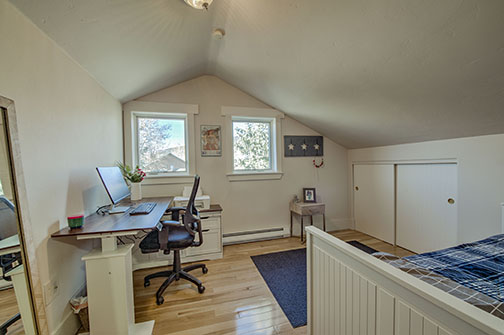 Office with trundle bed (2 twins), 3rd floor