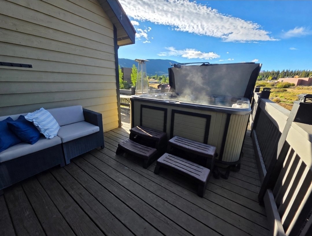 Private hot tub on the deck