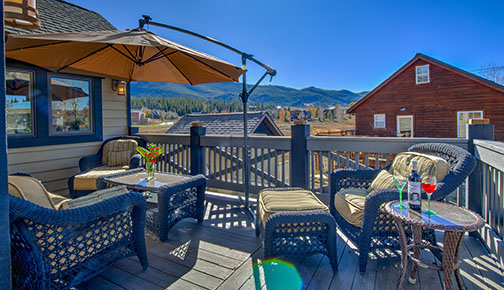 Upper deck with mountain views